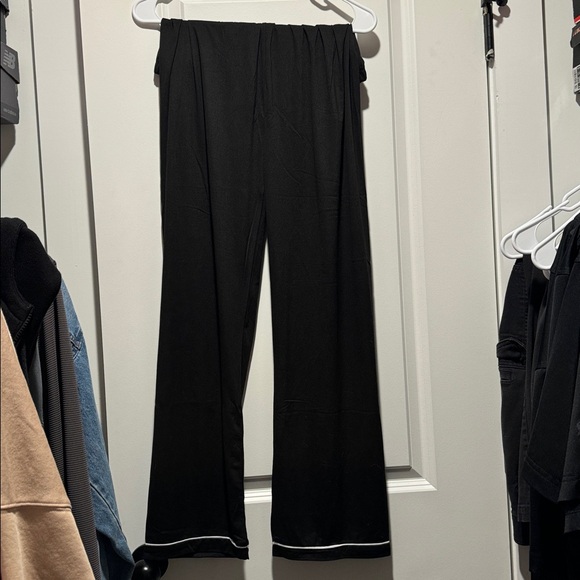 Fashion Nova Charcoal Pajama Set with White Piping - Picture 4 of 4